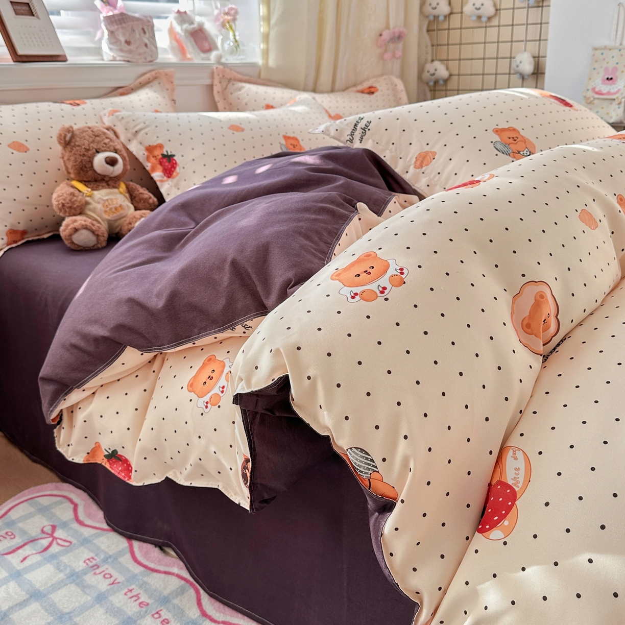 91家纺网 家纺一手货源 找家纺 卡斯诺家纺馆 2026新款A类亲肤芦荟棉四件套 下载文件包含买家秀 熊崽甜莓