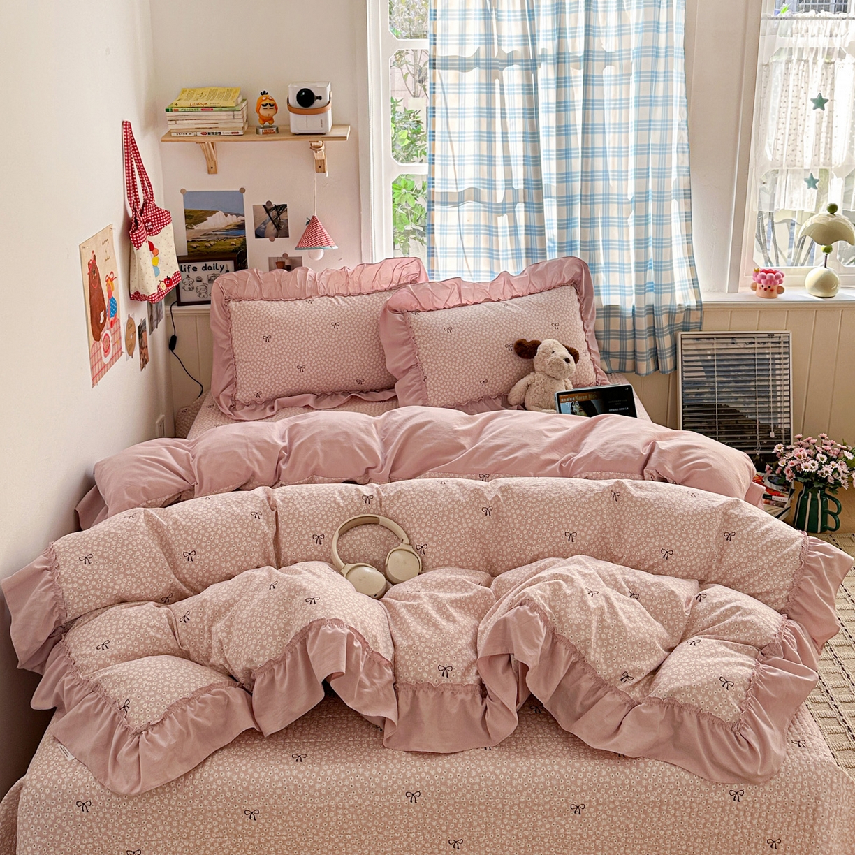 91家纺网 家纺一手货源 找家纺 富米莱（原臻工厂） 2026春夏新款仿棉A类韩系大花边床盖床裙四件套 小花粉