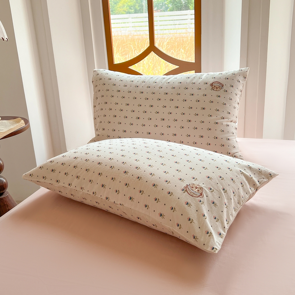 91家纺网 家纺一手货源 找家纺 欣晴家纺 2026新款软糯云朵棉水洗棉刺绣三件套四件套嘟嘟小熊系列（风格1） 晴语