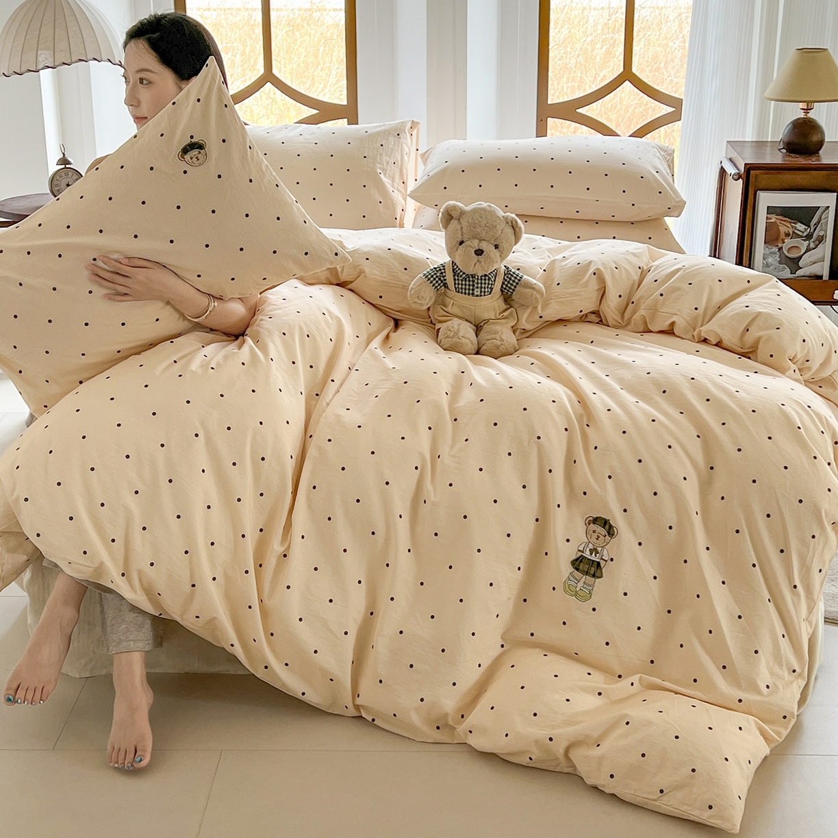 91家纺网 家纺一手货源 找家纺 欣晴家纺 2026新款软糯云朵棉水洗棉刺绣三件套四件套嘟嘟小熊系列（风格1） 尘香