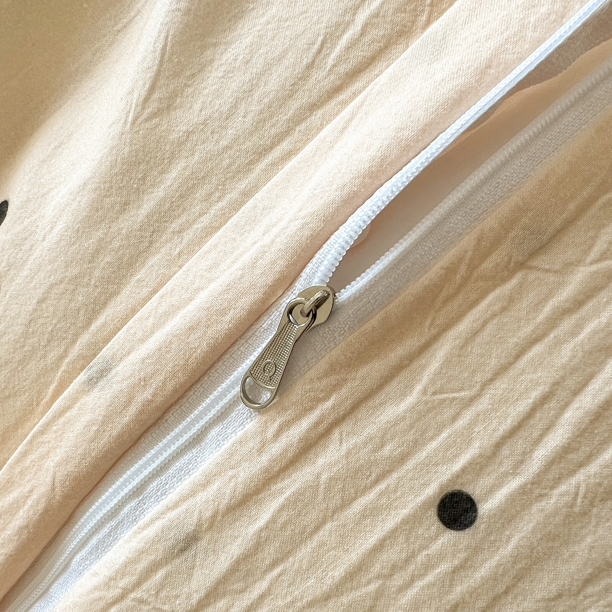 91家纺网 家纺一手货源 找家纺 欣晴家纺 2026新款软糯云朵棉水洗棉刺绣三件套四件套嘟嘟小熊系列（风格1） 尘香