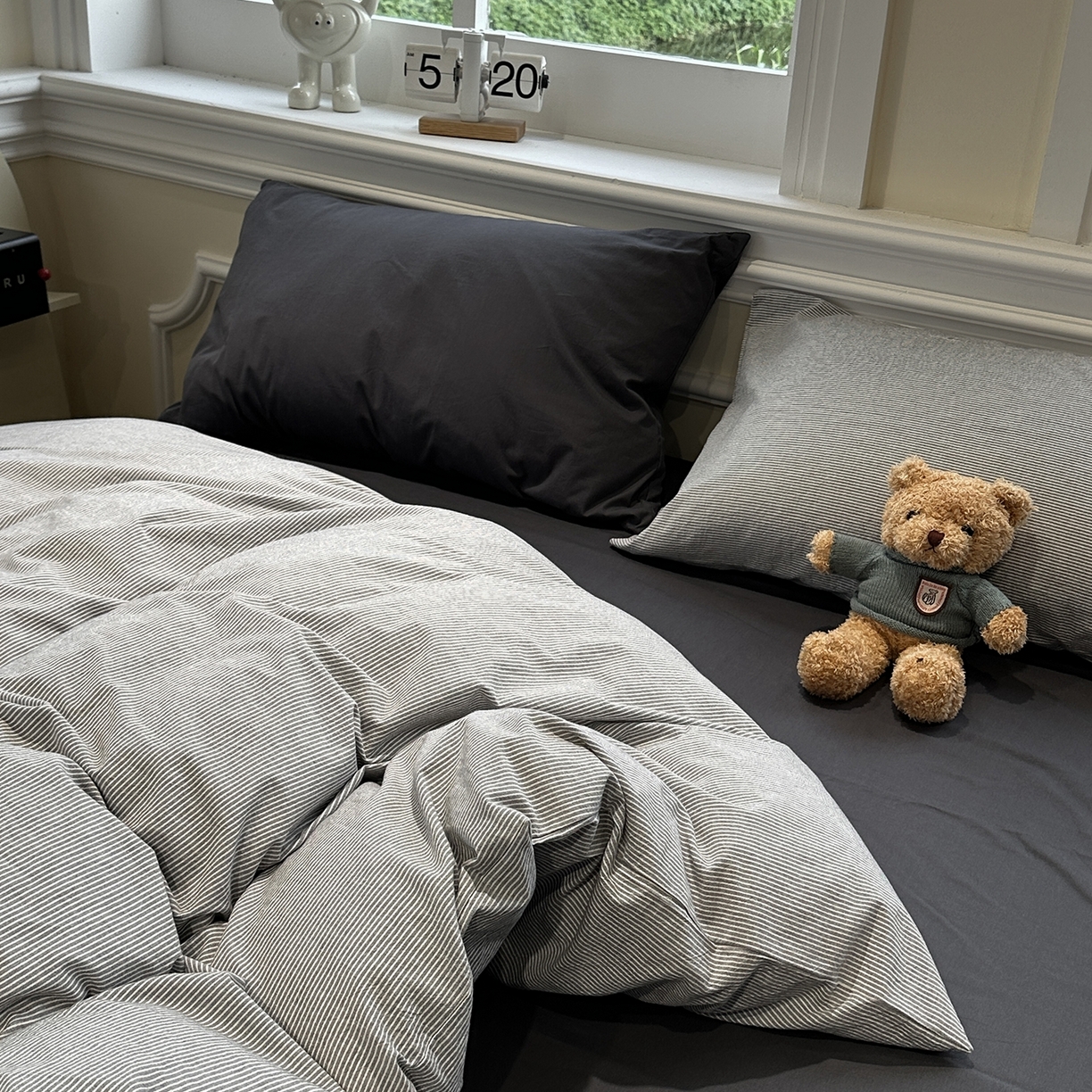 91家纺网 家纺一手货源 找家纺 欣晴家纺 2026新款软糯水洗棉条格无印宜家风混搭系列被套单件单品被套 混搭灰条