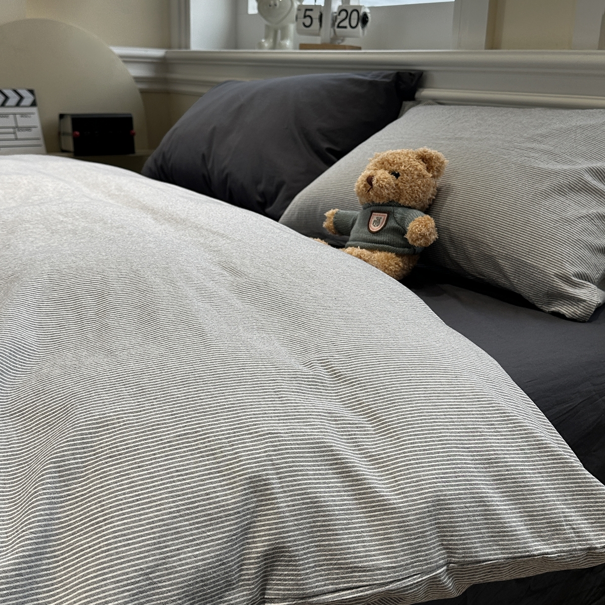 91家纺网 家纺一手货源 找家纺 欣晴家纺 2026新款软糯水洗棉条格无印宜家风混搭系列被套单件单品被套 混搭灰条