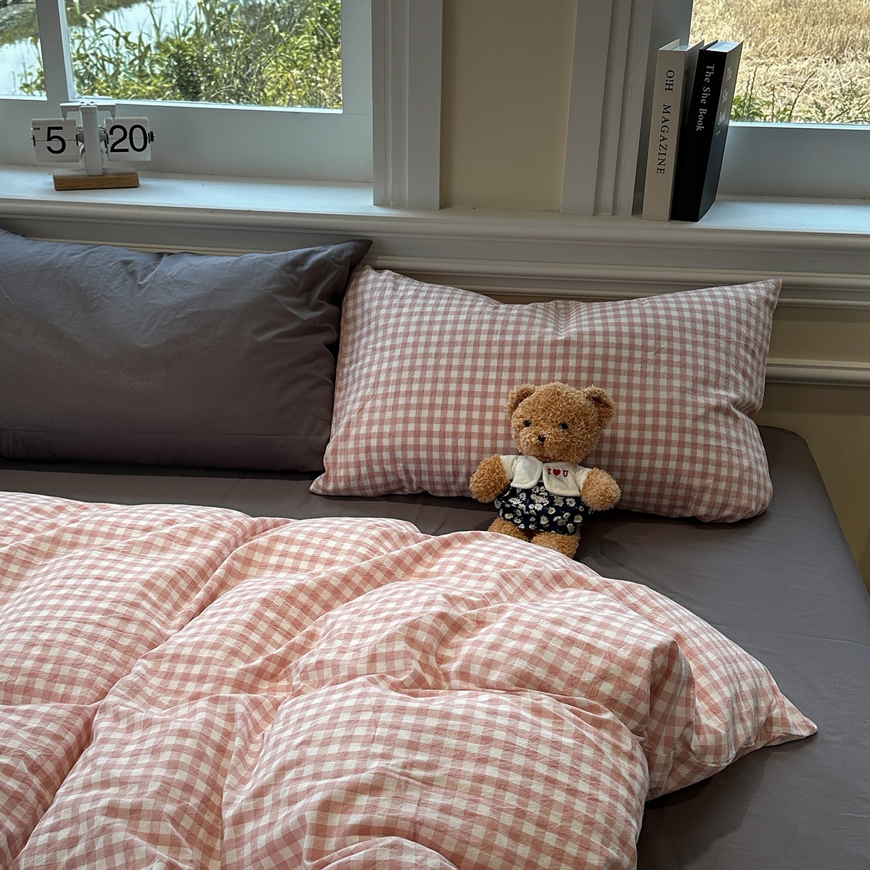 91家纺网 家纺一手货源 找家纺 欣晴家纺 2026新款软糯水洗棉条格无印宜家风混搭系列被套单件单品被套 混搭粉格