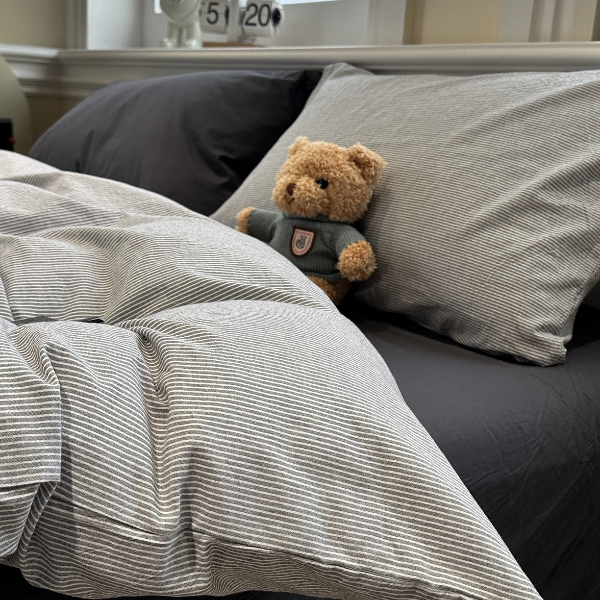 91家纺网 家纺一手货源 找家纺 欣晴家纺 2026新款软糯水洗棉条格无印宜家风混搭系列被套单件单品被套 混搭灰条