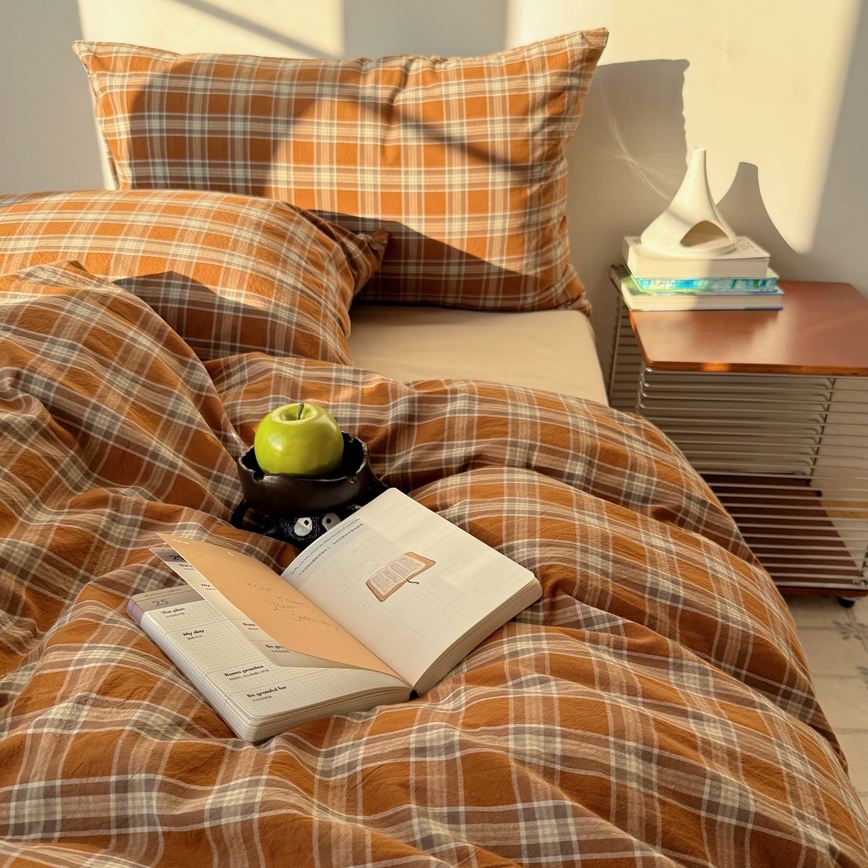 91家纺网 家纺一手货源 找家纺 六巷胡同 2026新款INS博主风A类全棉纯棉色织水洗棉格子四件套 川奈-咖格