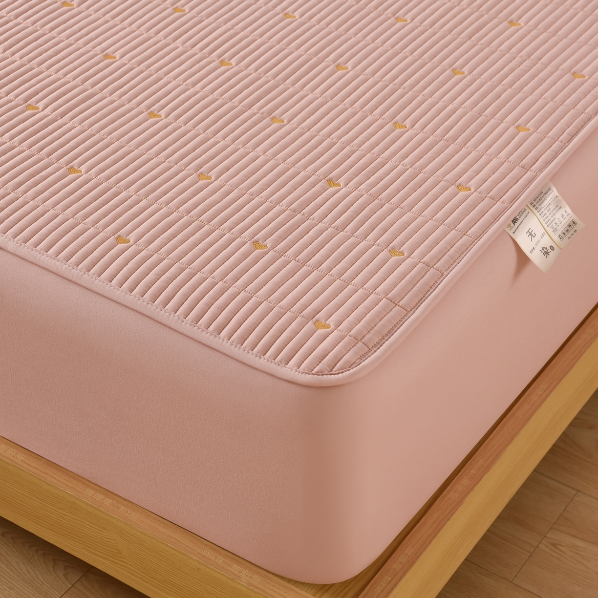 91家纺网 家纺一手货源 找家纺 优品惠 2026新款A类刺绣大豆夹棉床笠 爱心粉