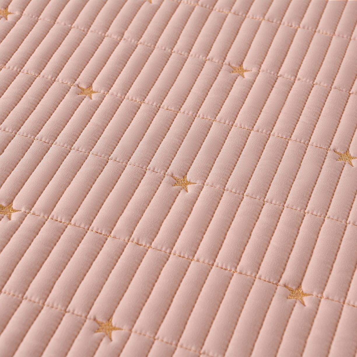 91家纺网 家纺一手货源 找家纺 优品惠 2026新款A类刺绣大豆夹棉床笠 星星粉