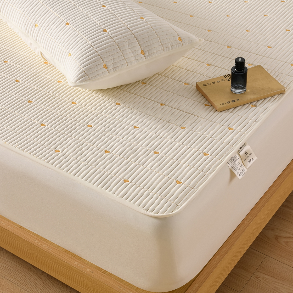 91家纺网 家纺一手货源 找家纺 优品惠 2026新款A类刺绣大豆夹棉床笠 爱心米