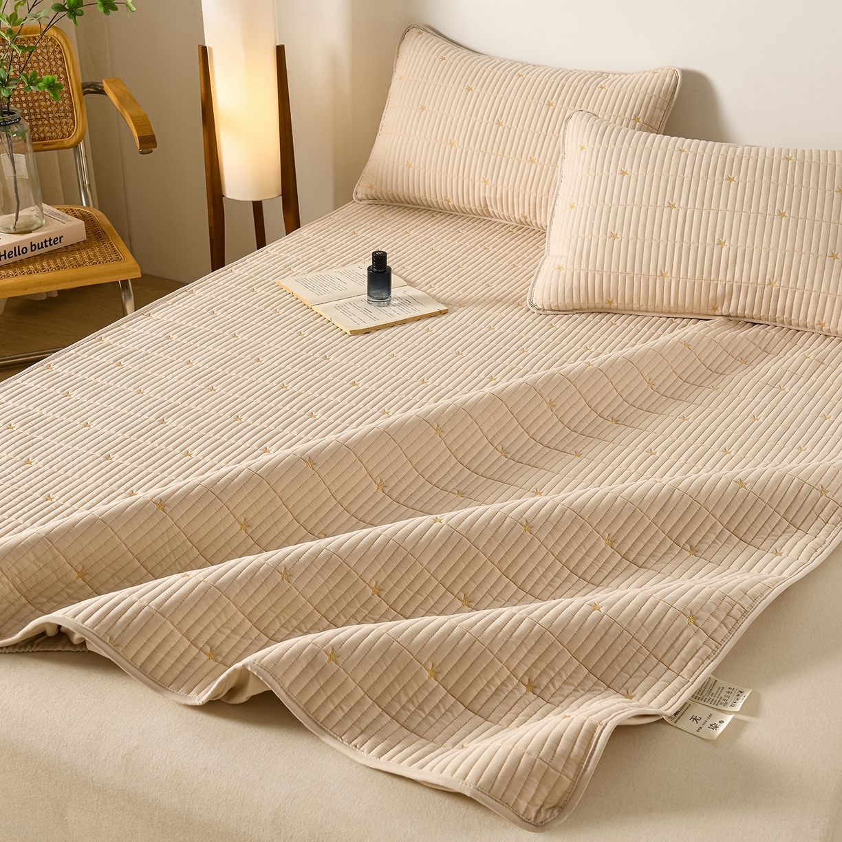 91家纺网 家纺一手货源 找家纺 优品惠 2026新款A类刺绣大豆夹棉床笠 星星咖