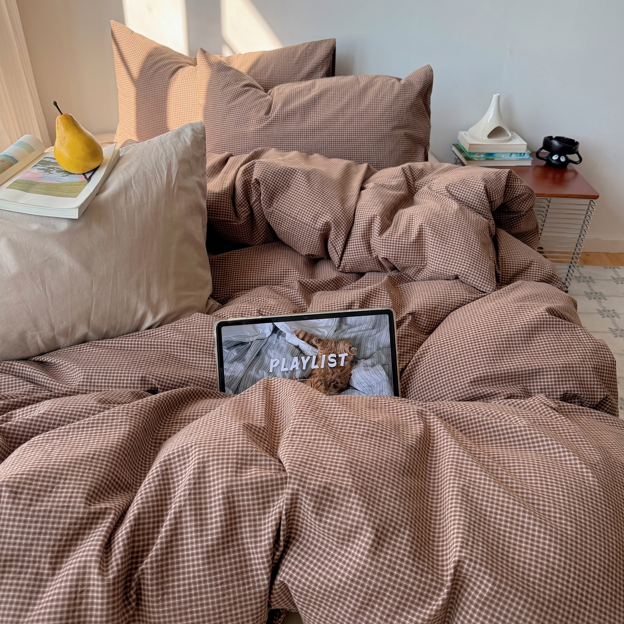 91家纺网 家纺一手货源 找家纺 六巷胡同 2026新款INS博主风A类全棉纯棉色织水洗棉格子四件套 觅影-咖格