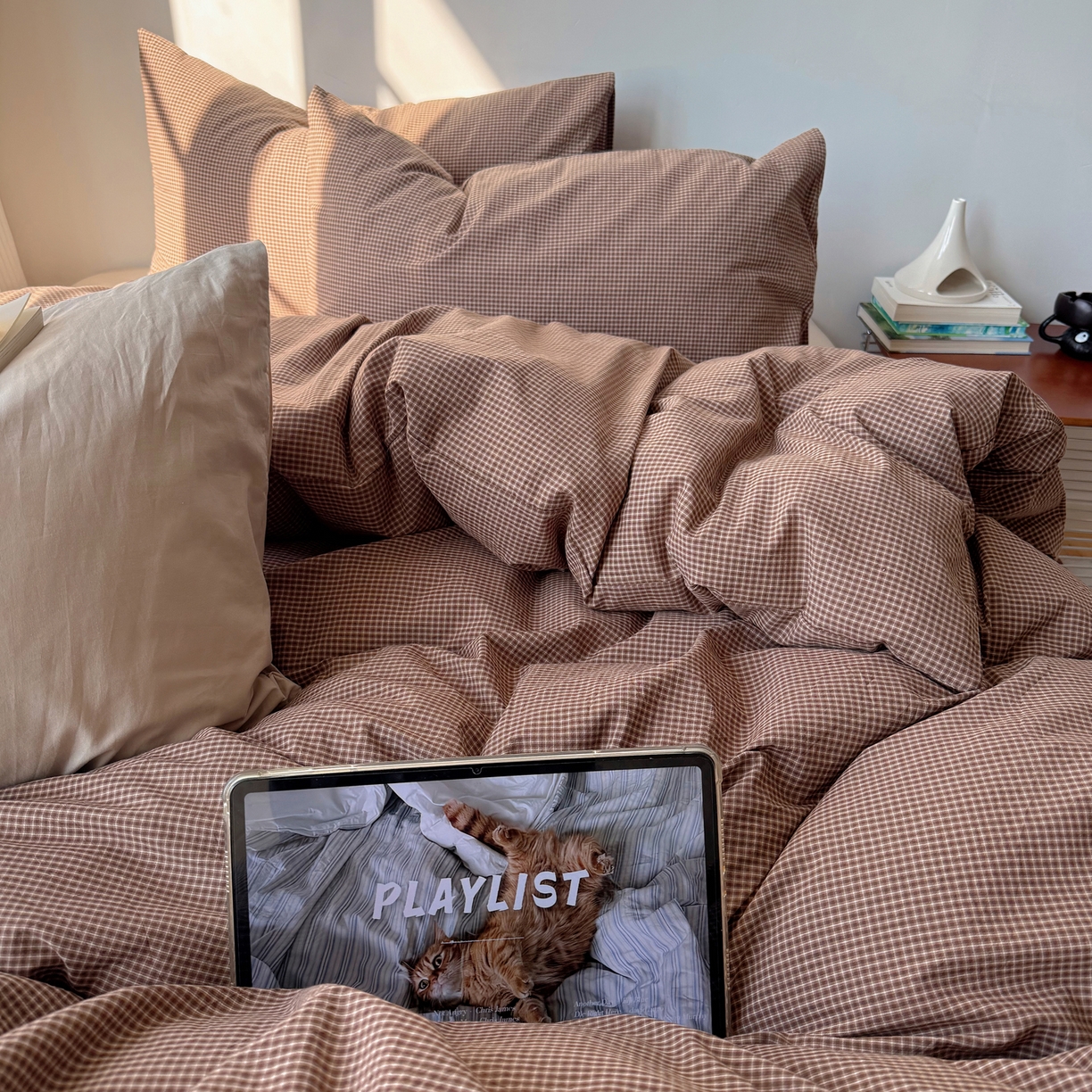 91家纺网 家纺一手货源 找家纺 六巷胡同 2026新款INS博主风A类全棉纯棉色织水洗棉格子四件套 觅影-咖格