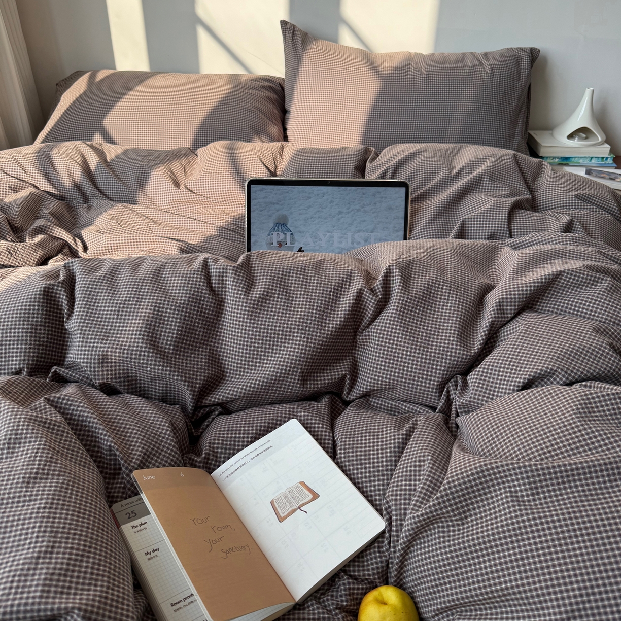 91家纺网 家纺一手货源 找家纺 六巷胡同 2026新款INS博主风A类全棉纯棉色织水洗棉格子四件套 觅影-棕格