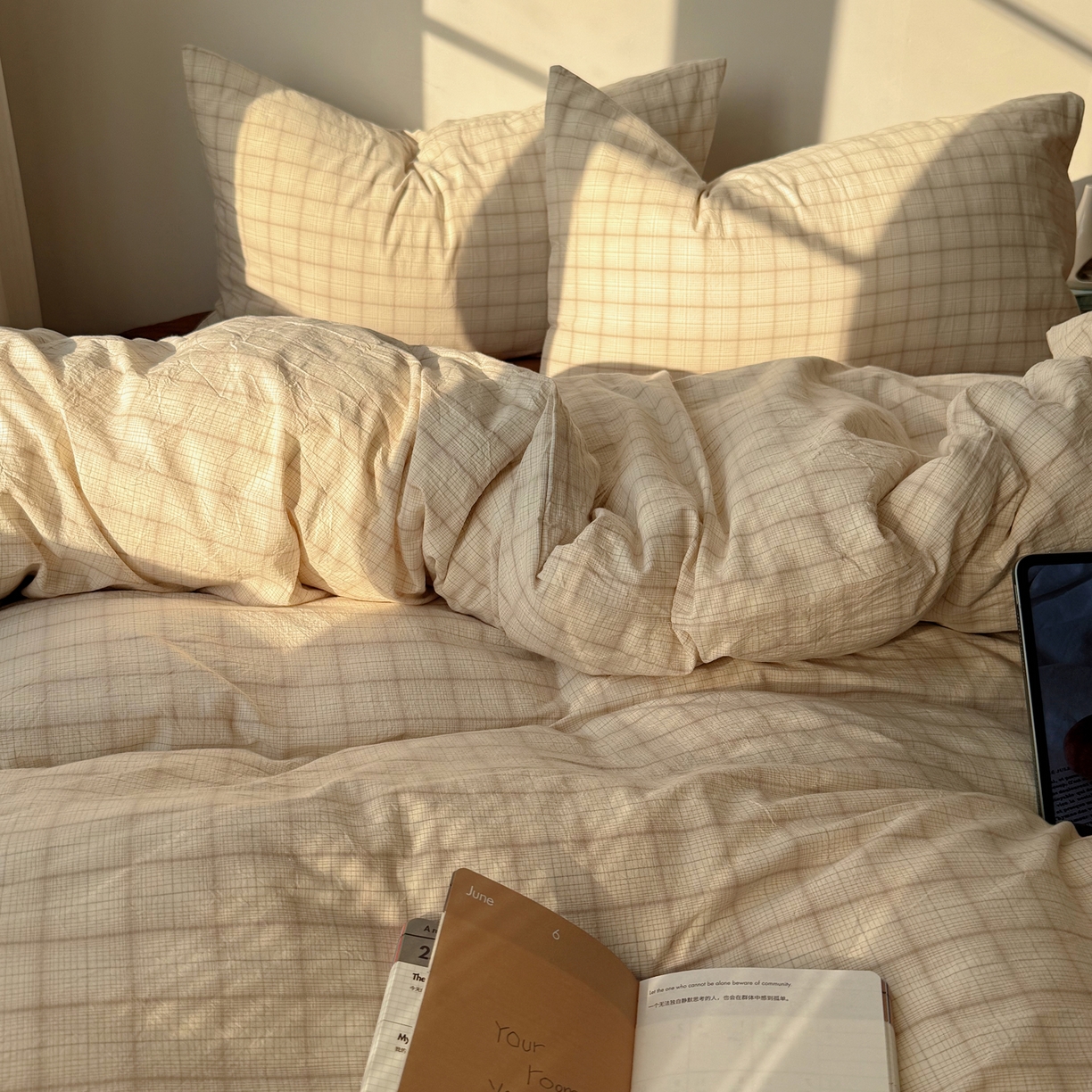 91家纺网 家纺一手货源 找家纺 六巷胡同 2026新款INS博主风A类全棉纯棉色织水洗棉格子四件套 悦野-白格