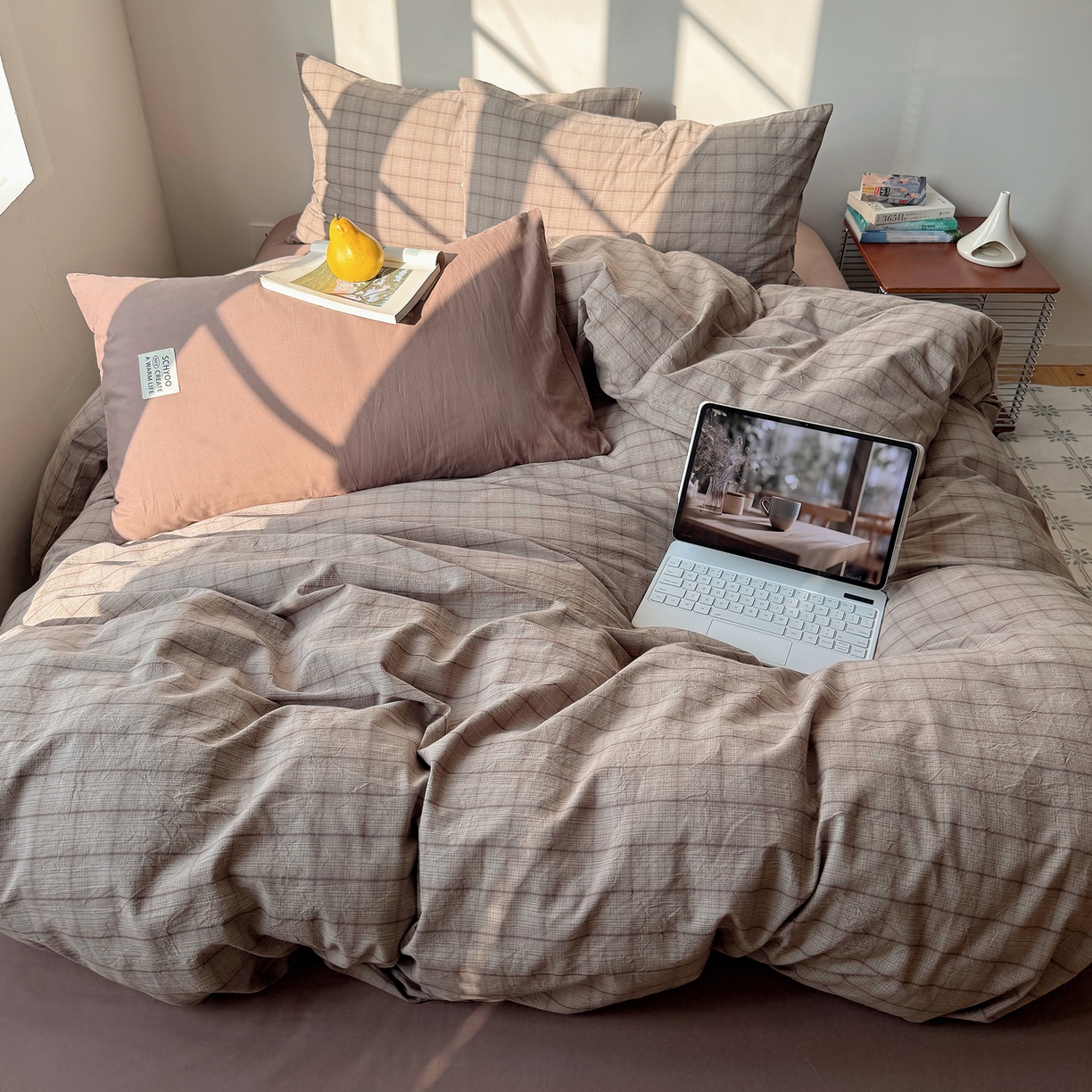 91家纺网 家纺一手货源 找家纺 六巷胡同 2026新款INS博主风A类全棉纯棉色织水洗棉格子四件套 悦野-灰格