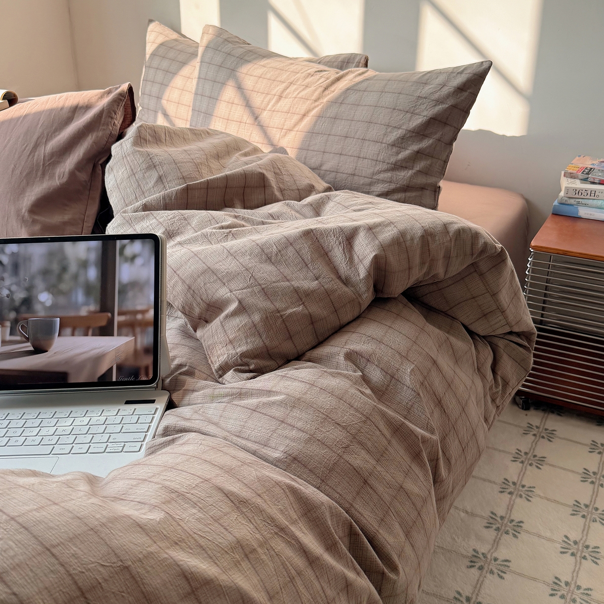 91家纺网 家纺一手货源 找家纺 六巷胡同 2026新款INS博主风A类全棉纯棉色织水洗棉格子四件套 悦野-灰格