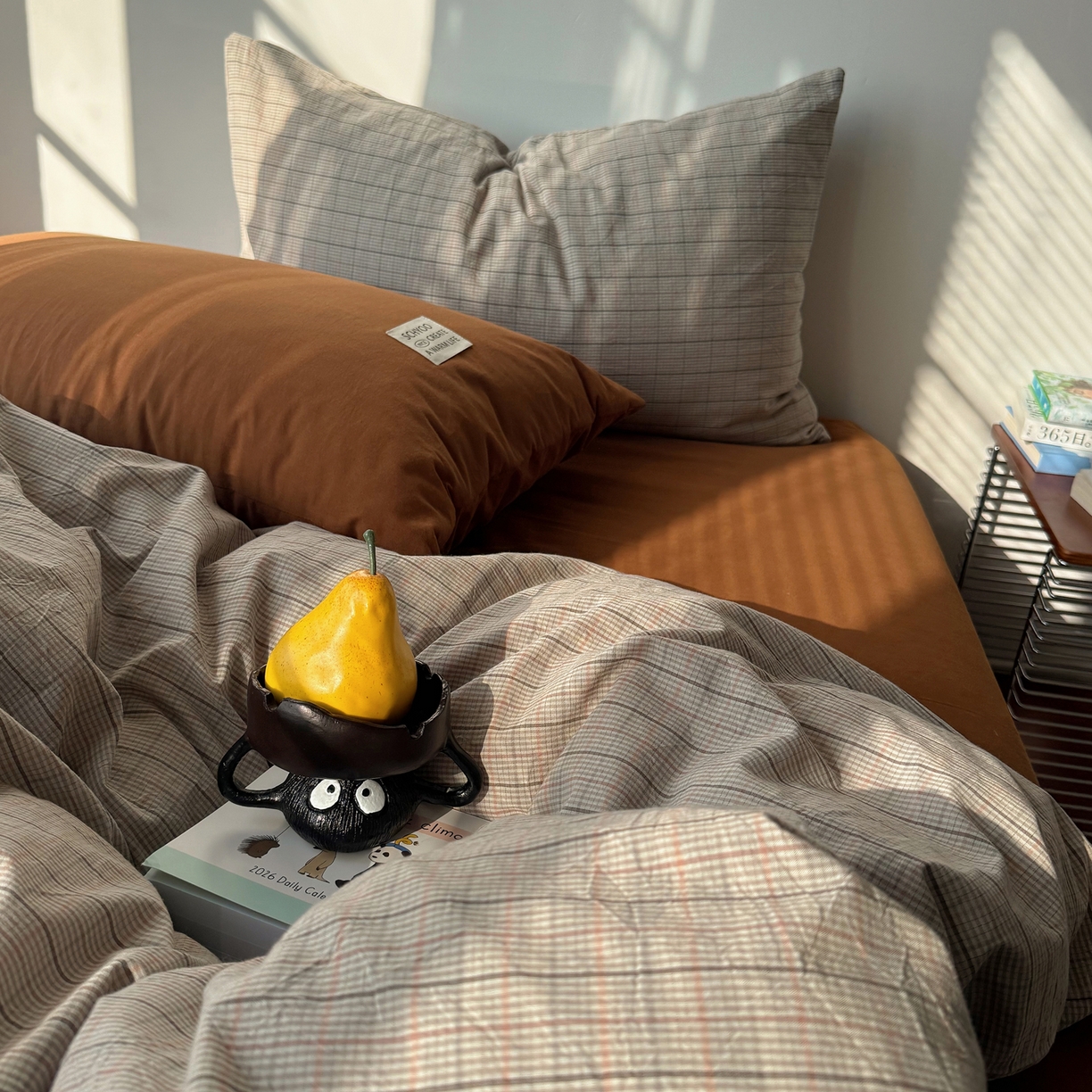 91家纺网 家纺一手货源 找家纺 六巷胡同 2026新款INS博主风A类全棉纯棉色织水洗棉格子四件套 逐风-灰格