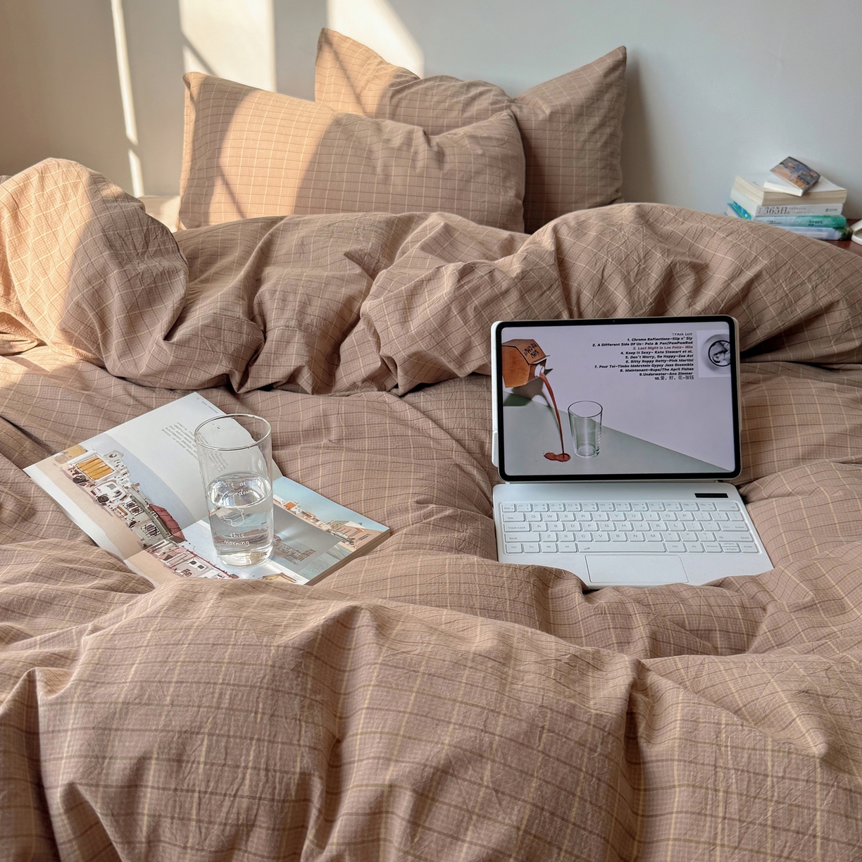 91家纺网 家纺一手货源 找家纺 六巷胡同 2026新款INS博主风A类全棉纯棉色织水洗棉格子四件套 逐风-咖格