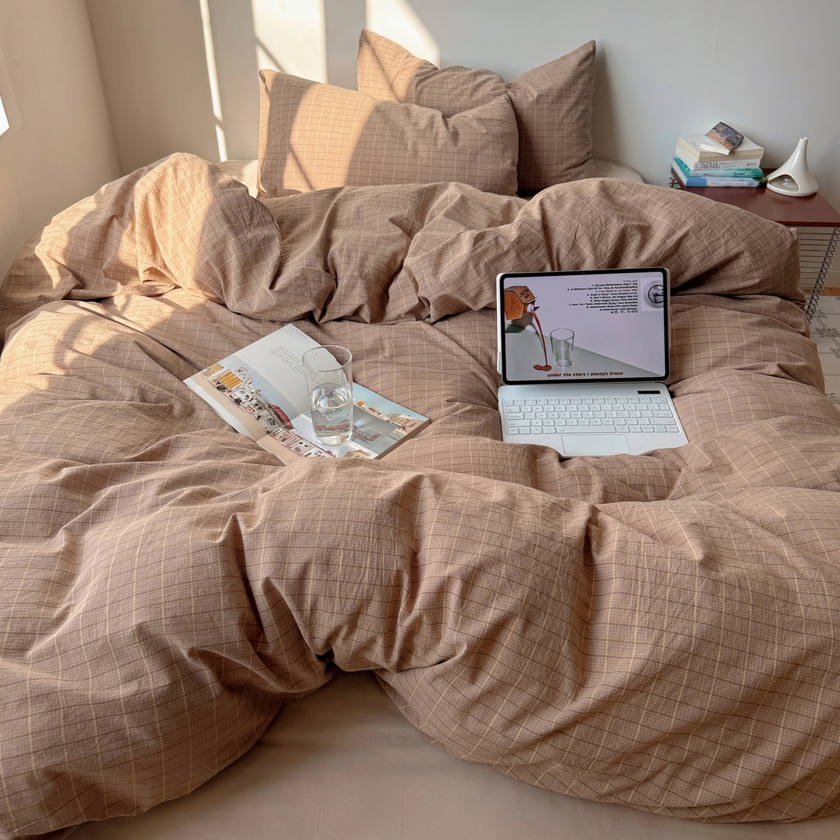 91家纺网 家纺一手货源 找家纺 六巷胡同 2026新款INS博主风A类全棉纯棉色织水洗棉格子四件套 逐风-咖格