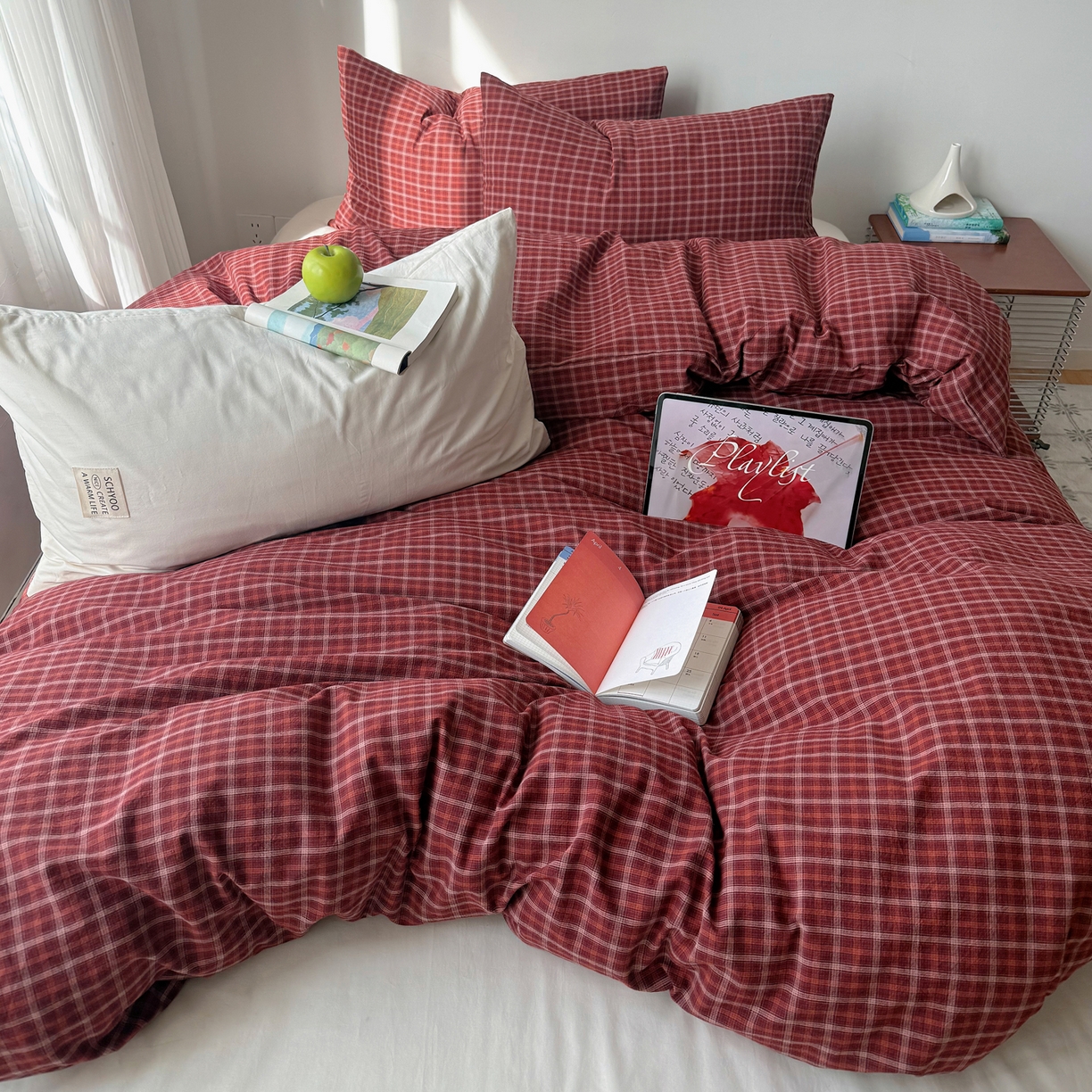 91家纺网 家纺一手货源 找家纺 六巷胡同 2026新款INS博主风A类全棉纯棉色织水洗棉格子四件套 追光-红格