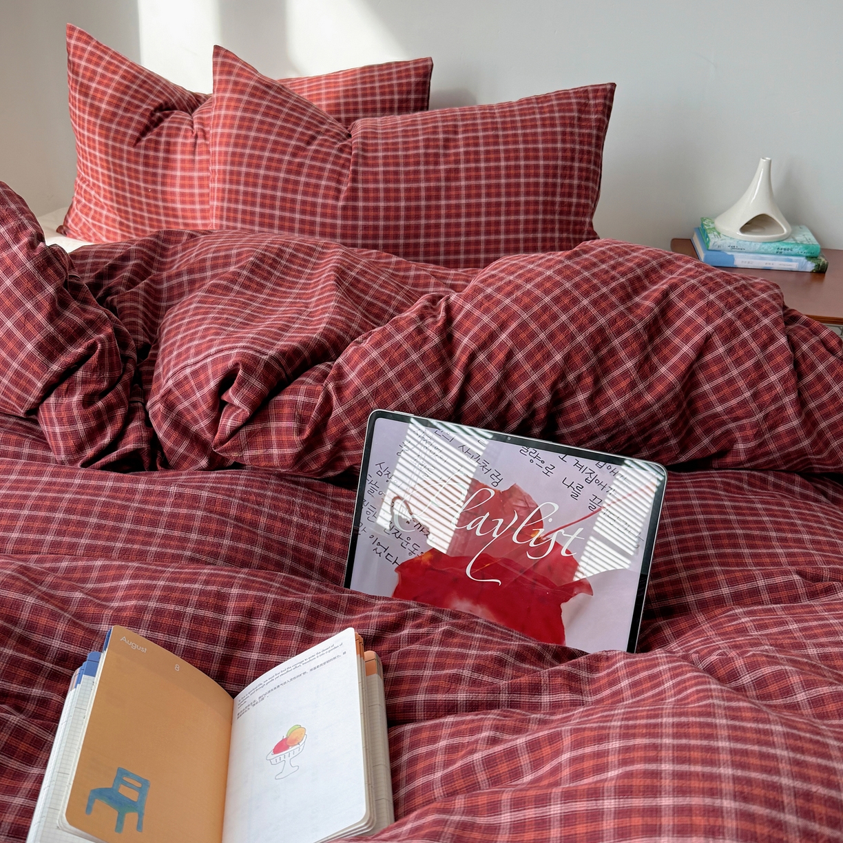 91家纺网 家纺一手货源 找家纺 六巷胡同 2026新款INS博主风A类全棉纯棉色织水洗棉格子四件套 追光-红格