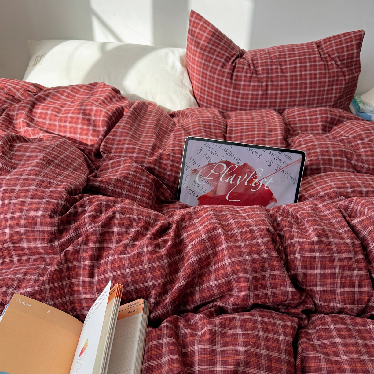 91家纺网 家纺一手货源 找家纺 六巷胡同 2026新款INS博主风A类全棉纯棉色织水洗棉格子四件套 追光-红格