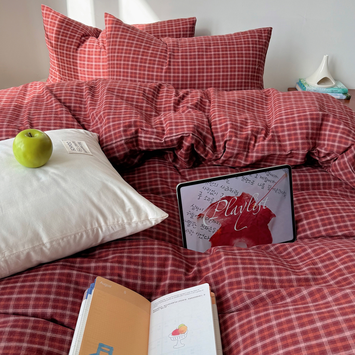 91家纺网 家纺一手货源 找家纺 六巷胡同 2026新款INS博主风A类全棉纯棉色织水洗棉格子四件套 追光-红格