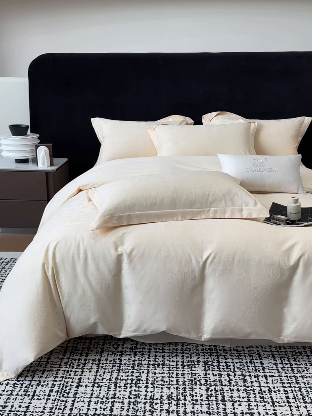 91家纺网 家纺一手货源 找家纺 家居1号家纺 2026春夏新款50双股长绒棉全棉纯棉提花四件套-费罗德【控价券后价格不得低于：标准269元，加大289元！会员优惠10元！】 费罗德-奶昔白