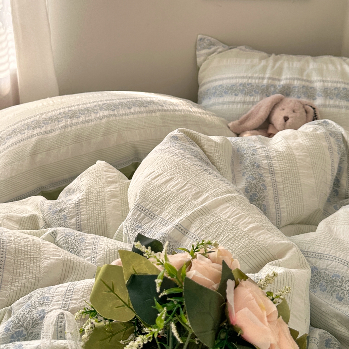 91家纺网 家纺一手货源 找家纺 艾咪-Amy ntmy 2026新款全棉纯棉色织提花四件套-花蔓 蓝楹绿藤