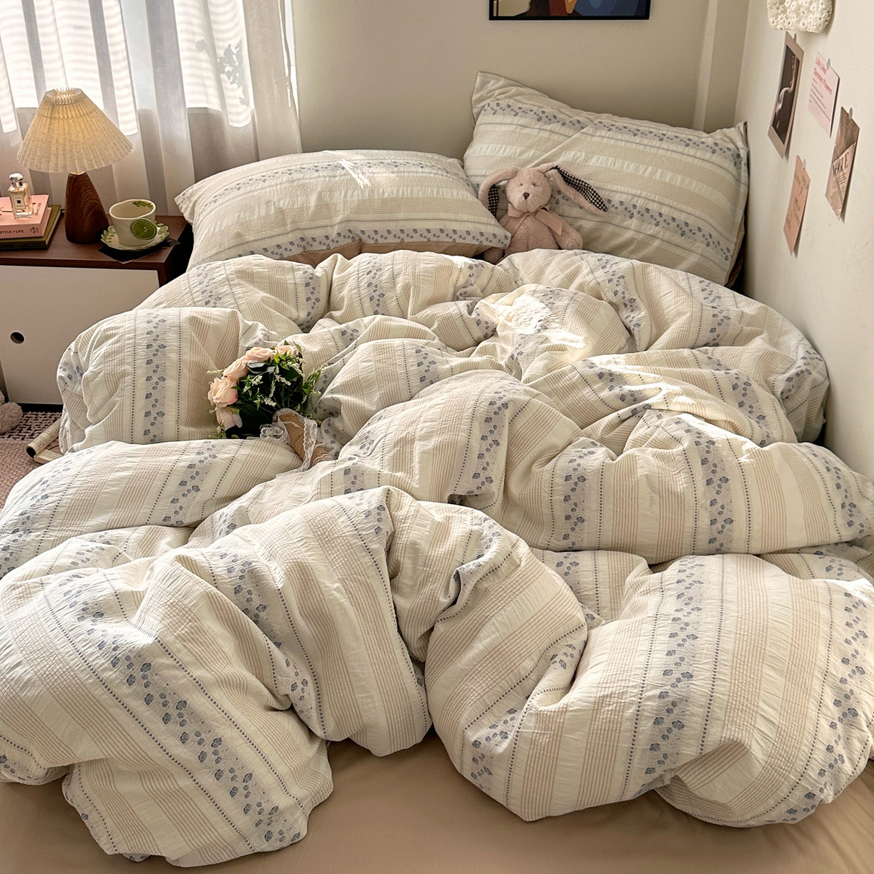 91家纺网 家纺一手货源 找家纺 艾咪-Amy ntmy 2026新款全棉纯棉色织提花四件套-花蔓 花蔓蓝薇