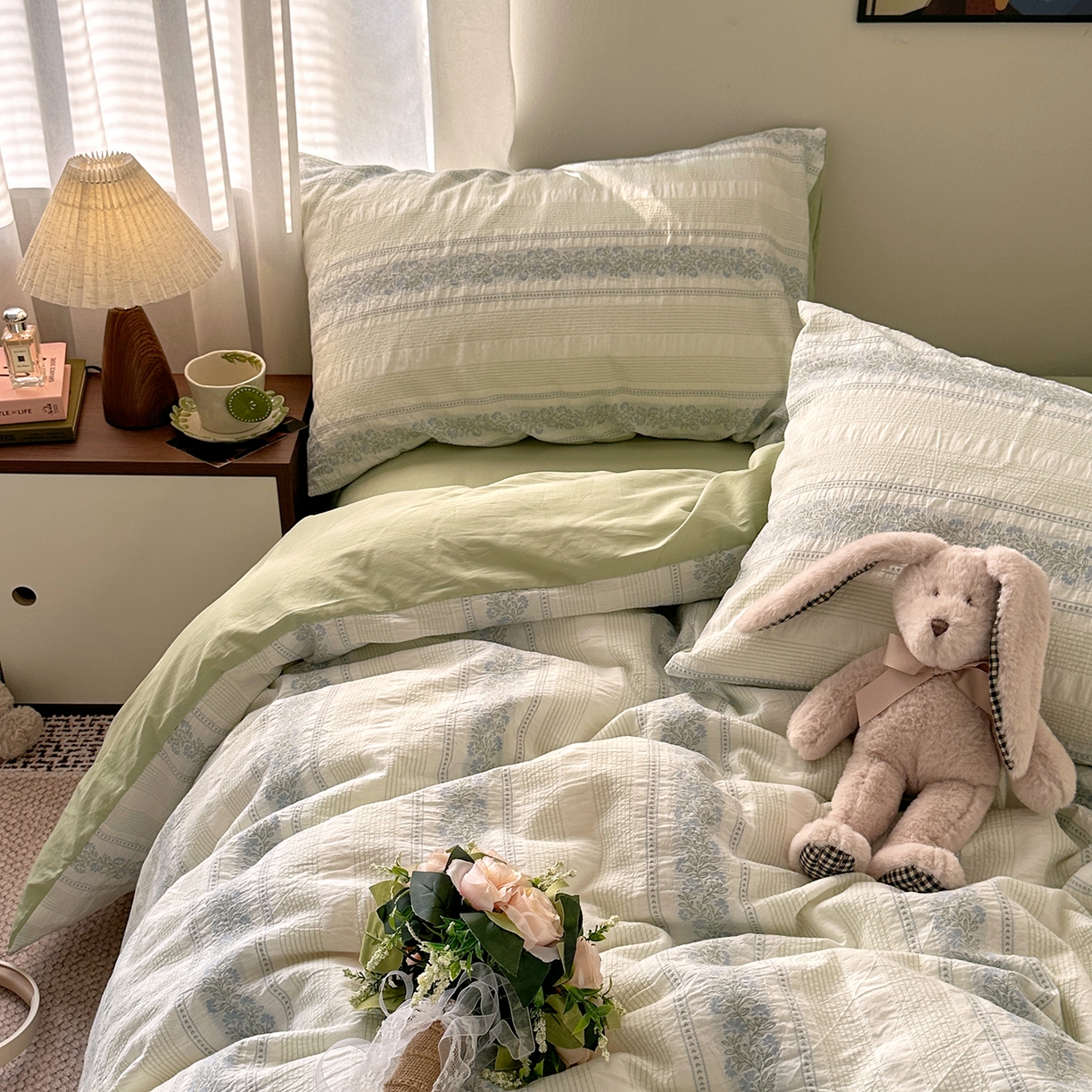 91家纺网 家纺一手货源 找家纺 艾咪-Amy ntmy 2026新款全棉纯棉色织提花四件套-花蔓 蓝楹绿藤