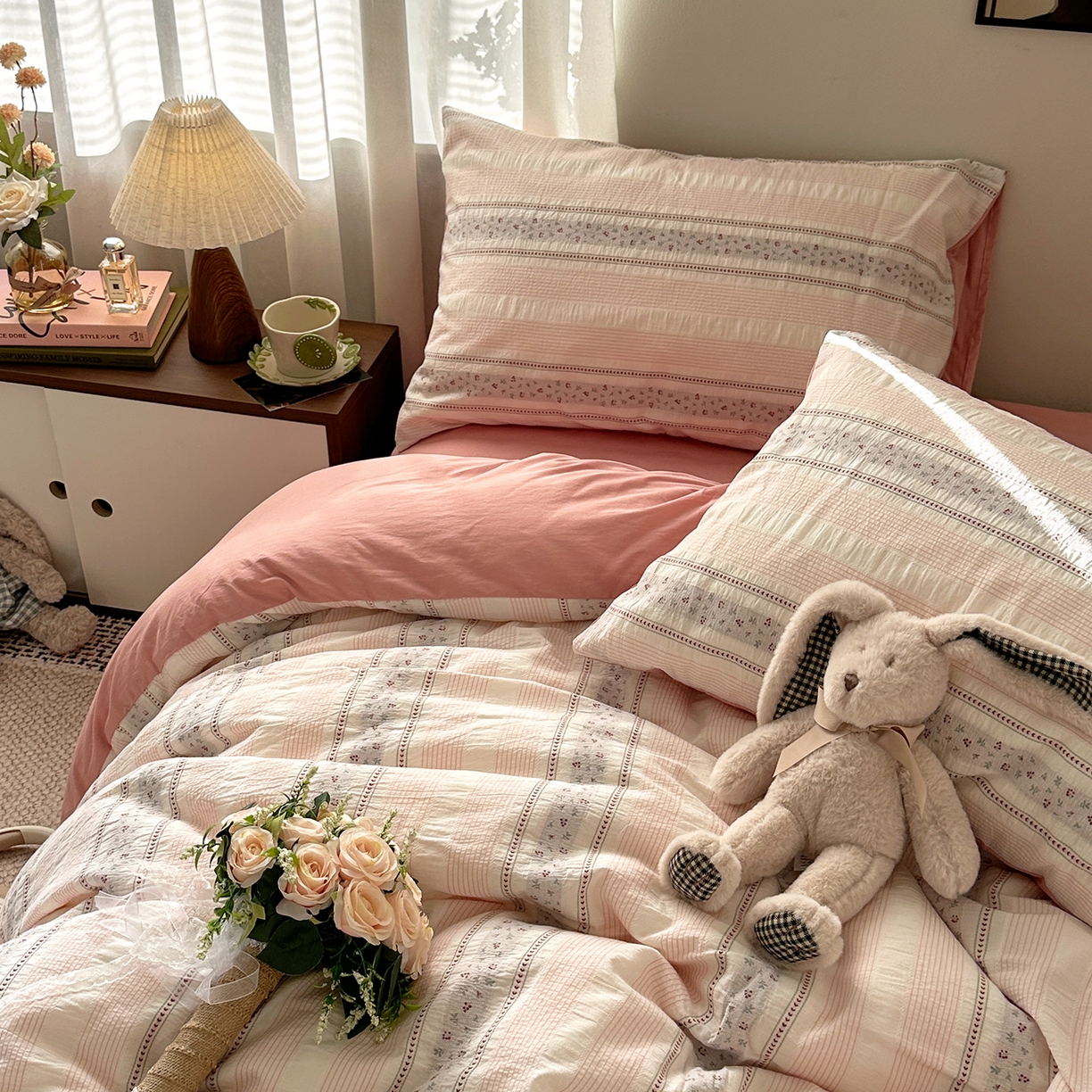 91家纺网 家纺一手货源 找家纺 艾咪-Amy ntmy 2026新款全棉纯棉色织提花四件套-花蔓 花蔓红莓