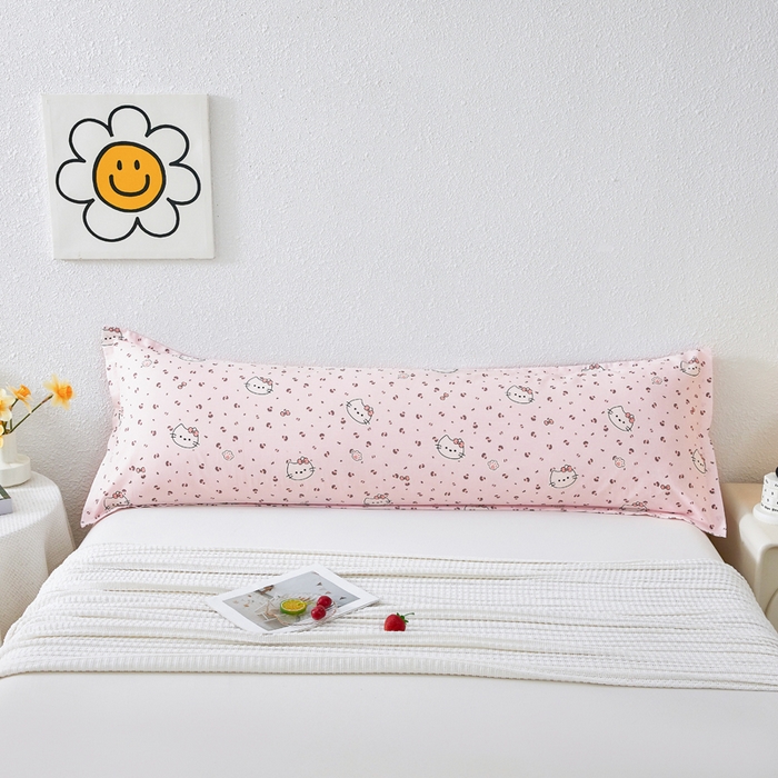91家纺网 家纺一手货源 找家纺 翎盈家纺 2026新款小清新卡通全棉纯棉双人枕套长枕头套 凯蒂小姐-粉