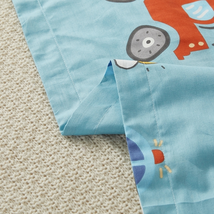 91家纺网 家纺一手货源 找家纺 翎盈家纺 2026新款小清新卡通全棉纯棉双人枕套长枕头套 汽车小镇