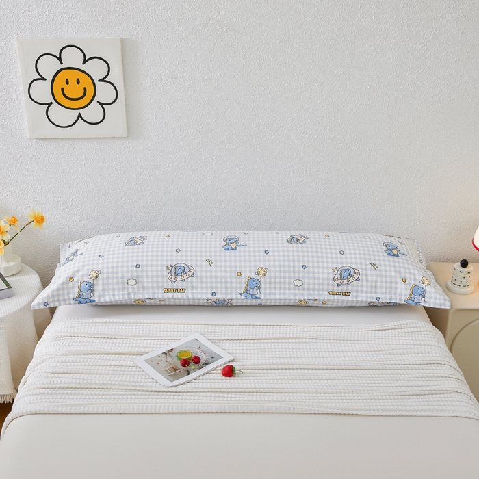 91家纺网 家纺一手货源 找家纺 翎盈家纺 2026新款小清新卡通全棉纯棉双人枕套长枕头套 星际告白