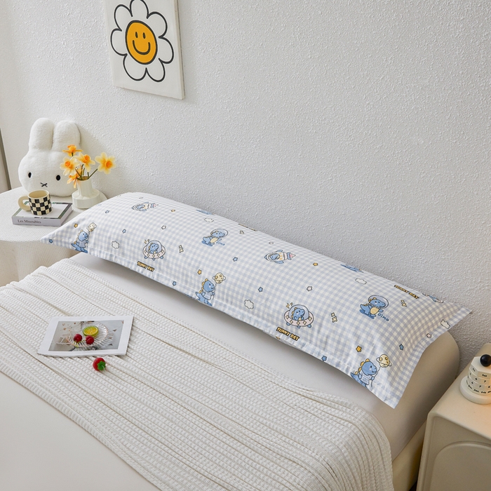 91家纺网 家纺一手货源 找家纺 翎盈家纺 2026新款小清新卡通全棉纯棉双人枕套长枕头套 星际告白