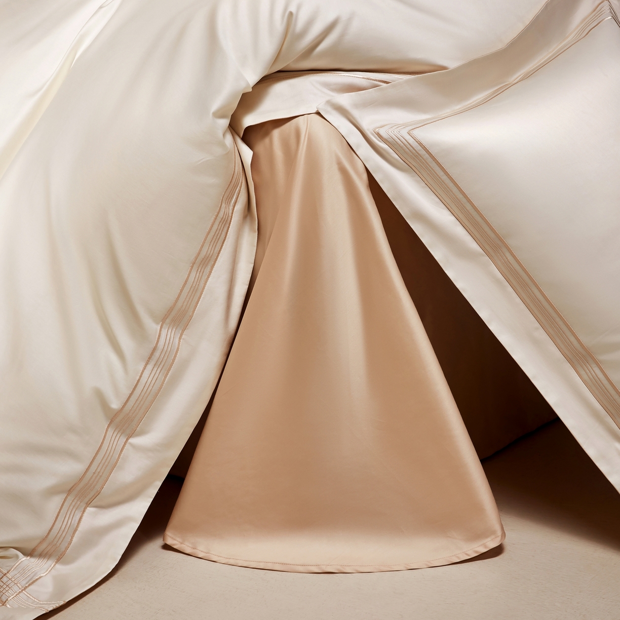 91家纺网 家纺一手货源 找家纺 （总）佳汐蓝家纺 2026新款新疆长绒棉全棉纯棉轻奢五线刺绣四件套