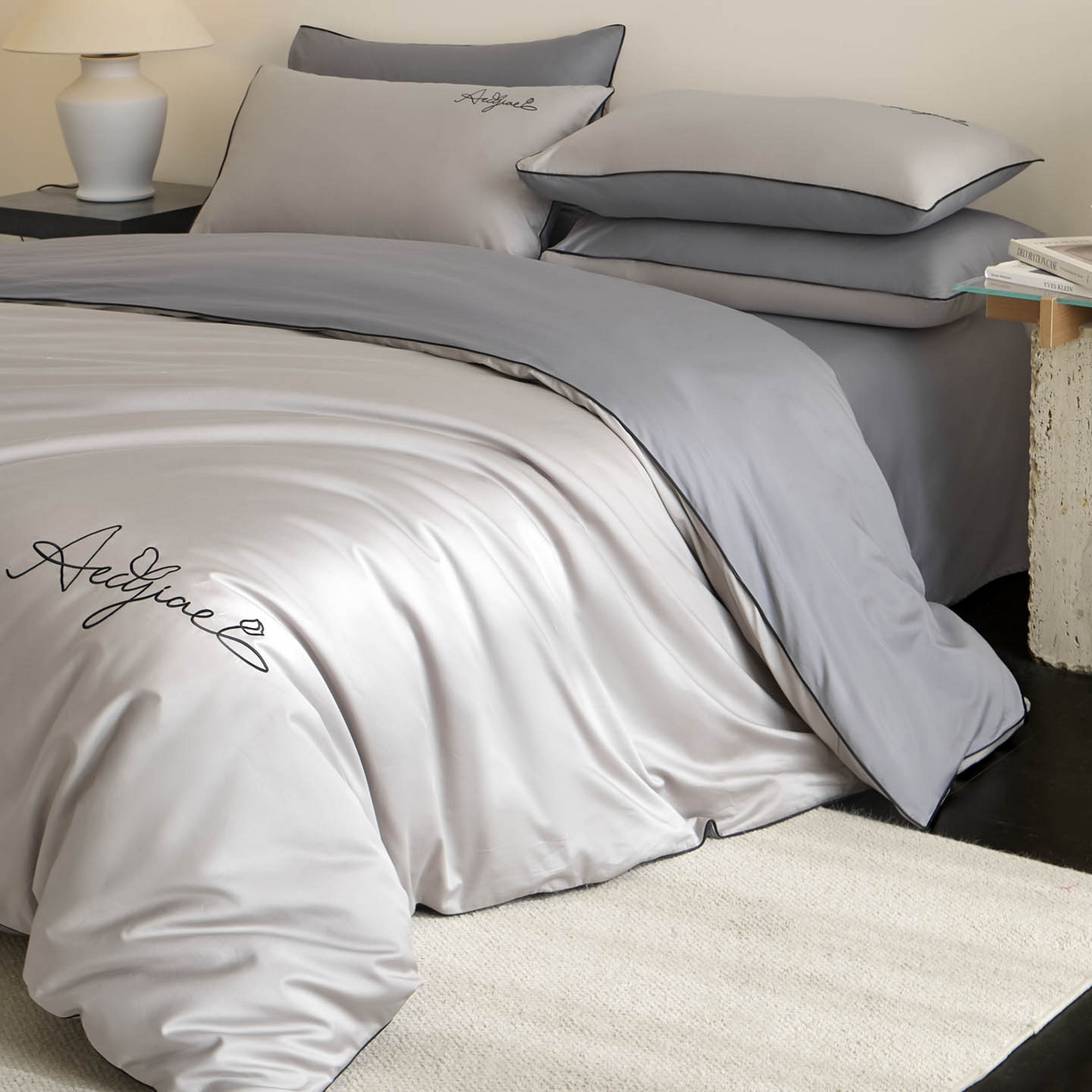 91家纺网 家纺一手货源 找家纺 涵宸家纺 2026新款全棉工艺款简奢刺绣四件套-千叶 千叶-银灰