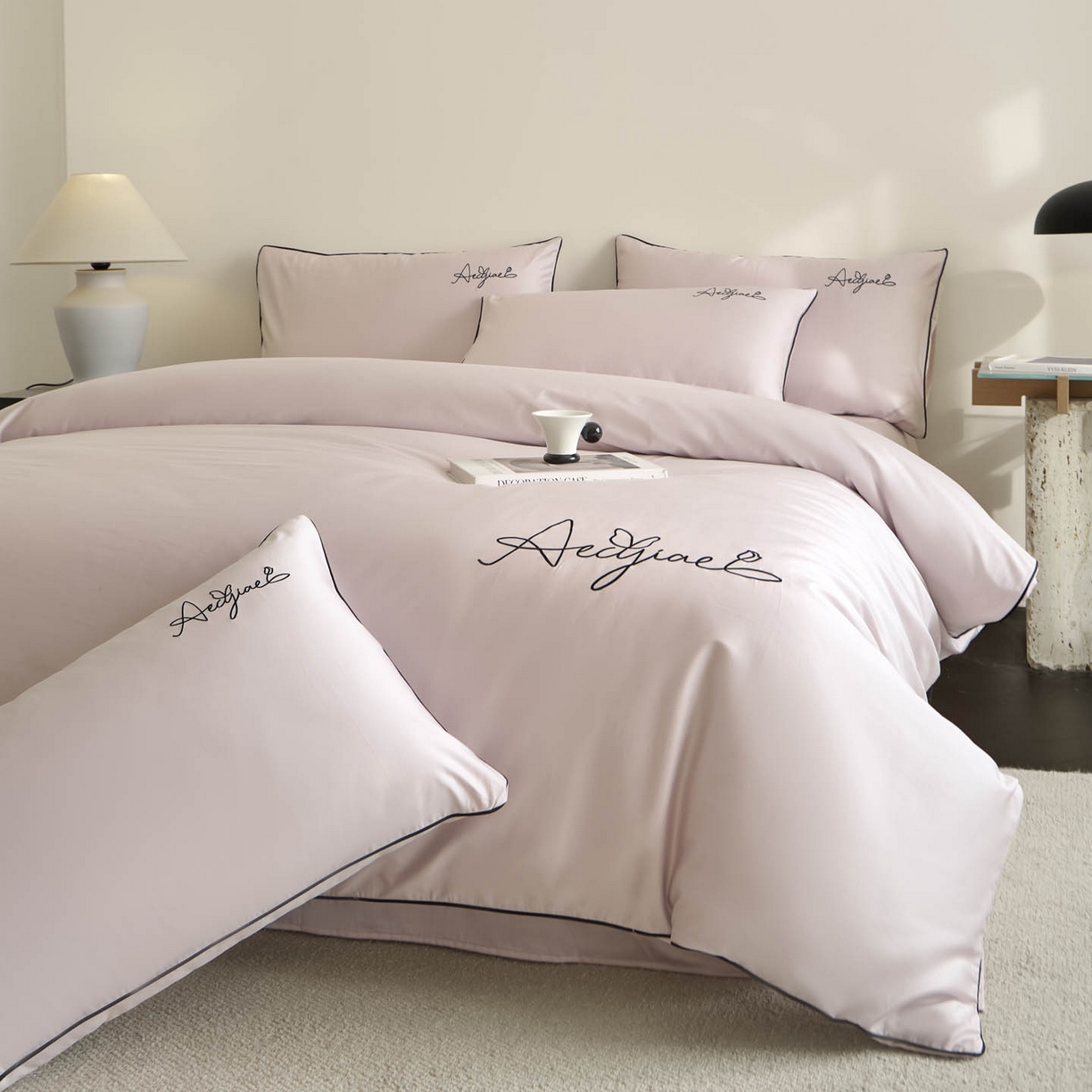 91家纺网 家纺一手货源 找家纺 涵宸家纺 2026新款全棉工艺款简奢刺绣四件套-千叶 千叶-紫