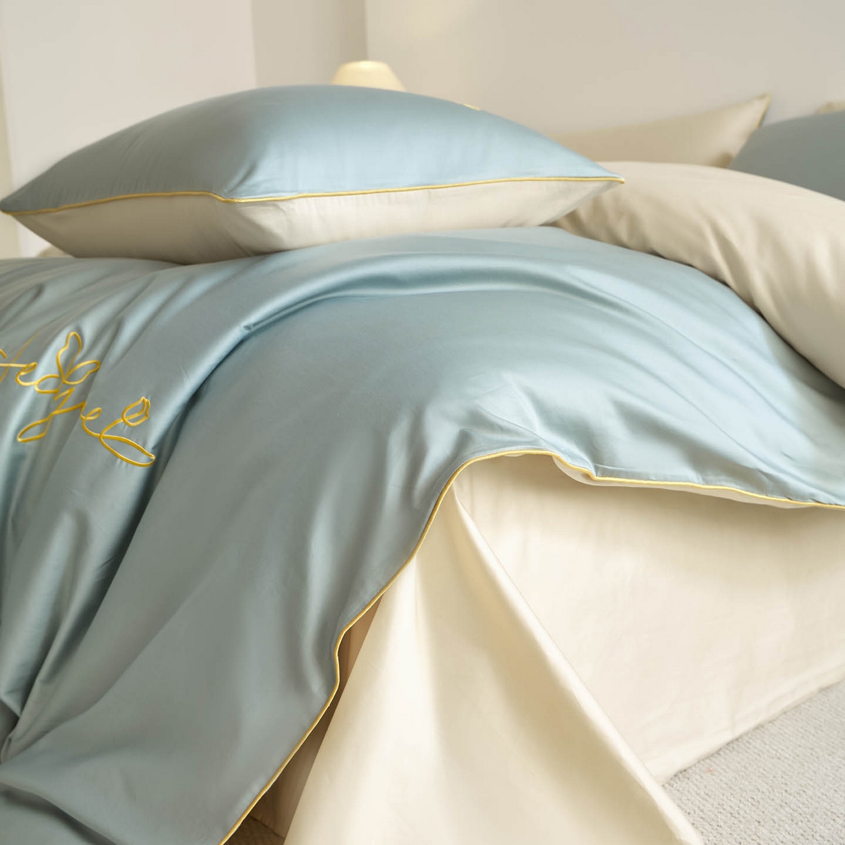 91家纺网 家纺一手货源 找家纺 涵宸家纺 2026新款全棉工艺款简奢刺绣四件套-千叶 千叶-绿