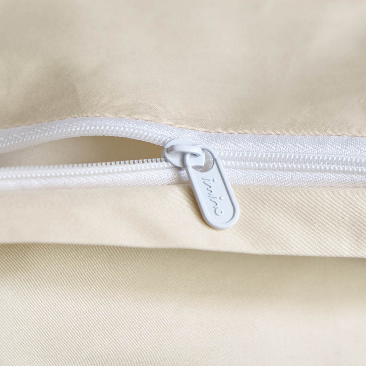 91家纺网 家纺一手货源 找家纺 涵宸家纺 2026新款全棉工艺款简奢刺绣四件套-千叶 千叶-绿