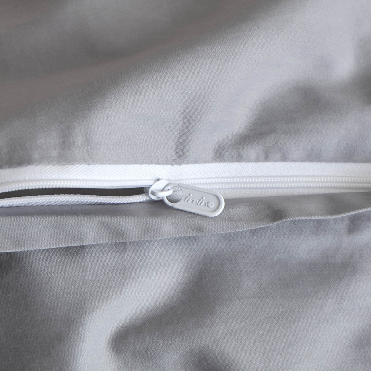 91家纺网 家纺一手货源 找家纺 涵宸家纺 2026新款全棉工艺款简奢刺绣四件套-千叶 千叶-银灰