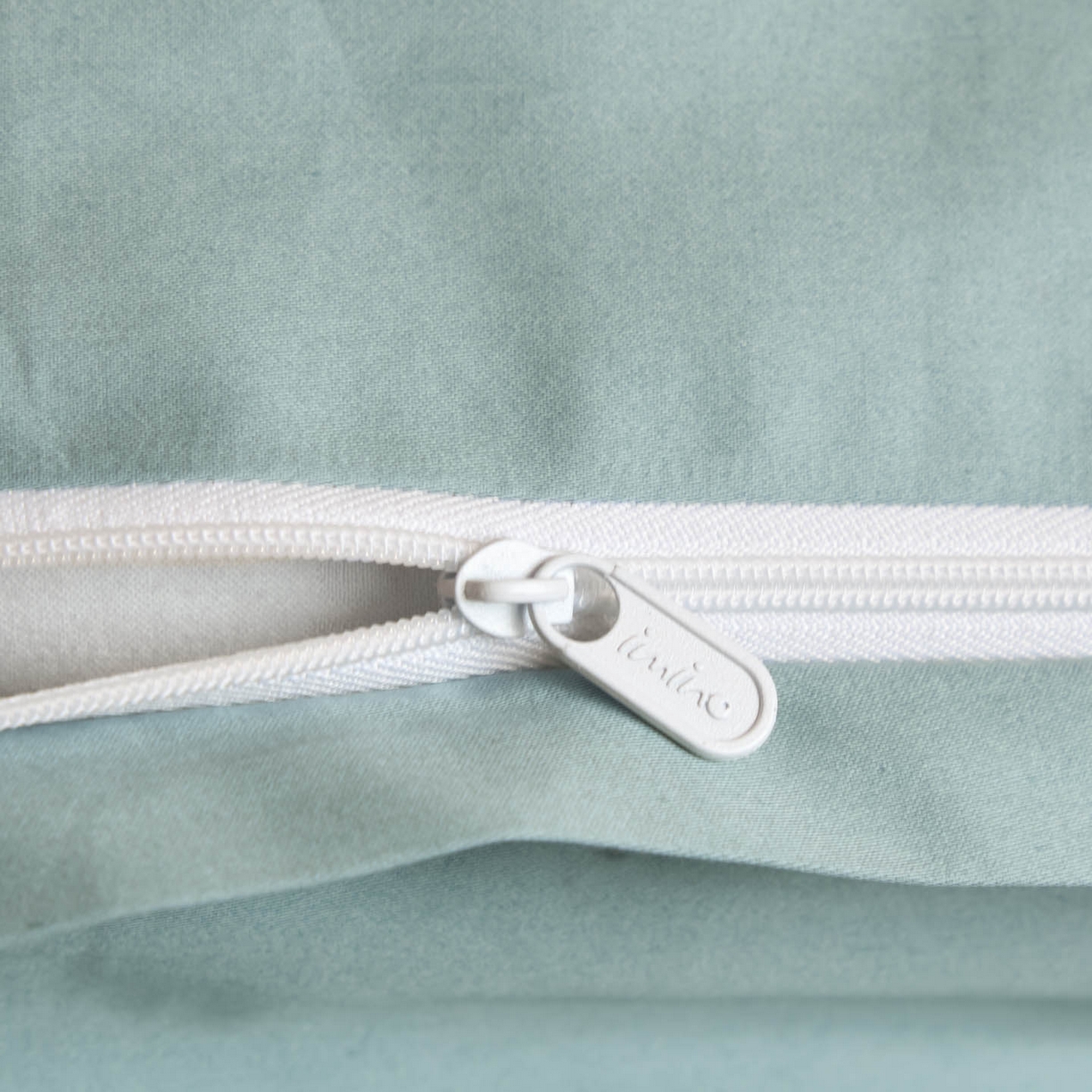 91家纺网 家纺一手货源 找家纺 涵宸家纺 2026新款全棉工艺款简奢刺绣四件套-千叶 千叶-闺秀