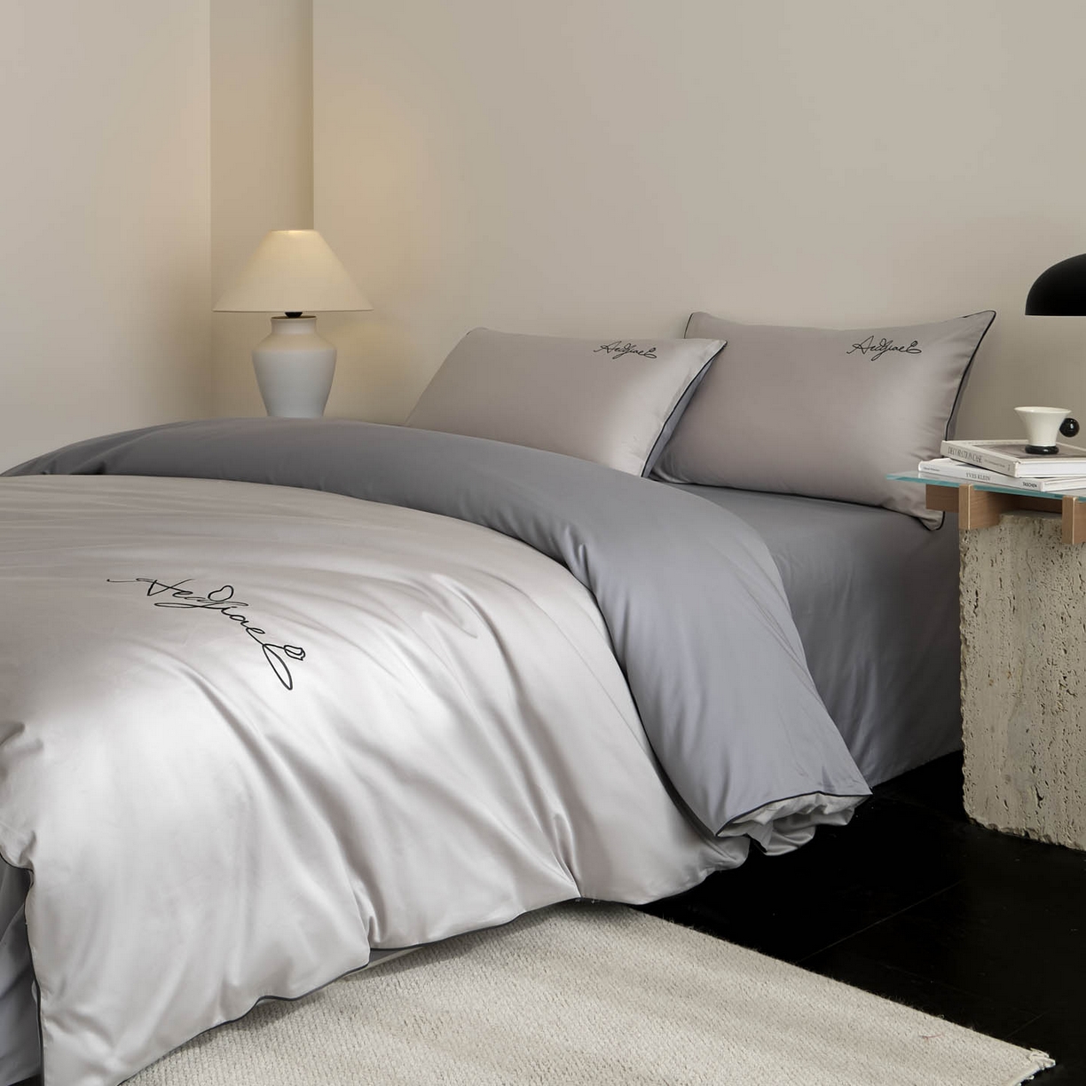 91家纺网 家纺一手货源 找家纺 涵宸家纺 2026新款全棉工艺款简奢刺绣四件套-千叶 千叶-银灰