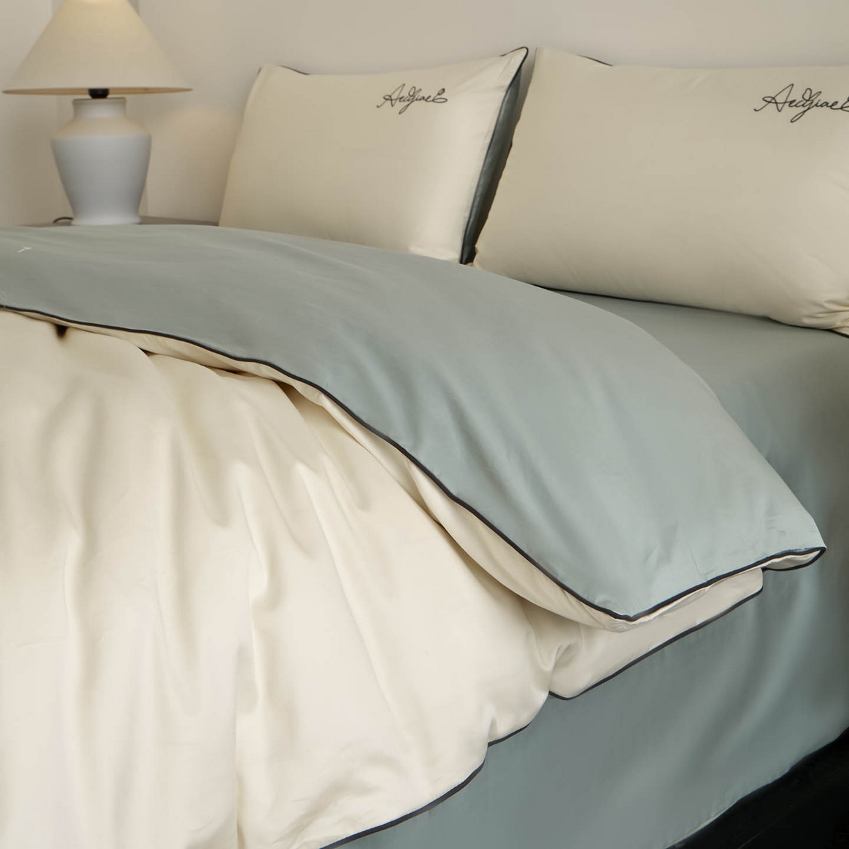 91家纺网 家纺一手货源 找家纺 涵宸家纺 2026新款全棉工艺款简奢刺绣四件套-千叶 千叶-闺秀