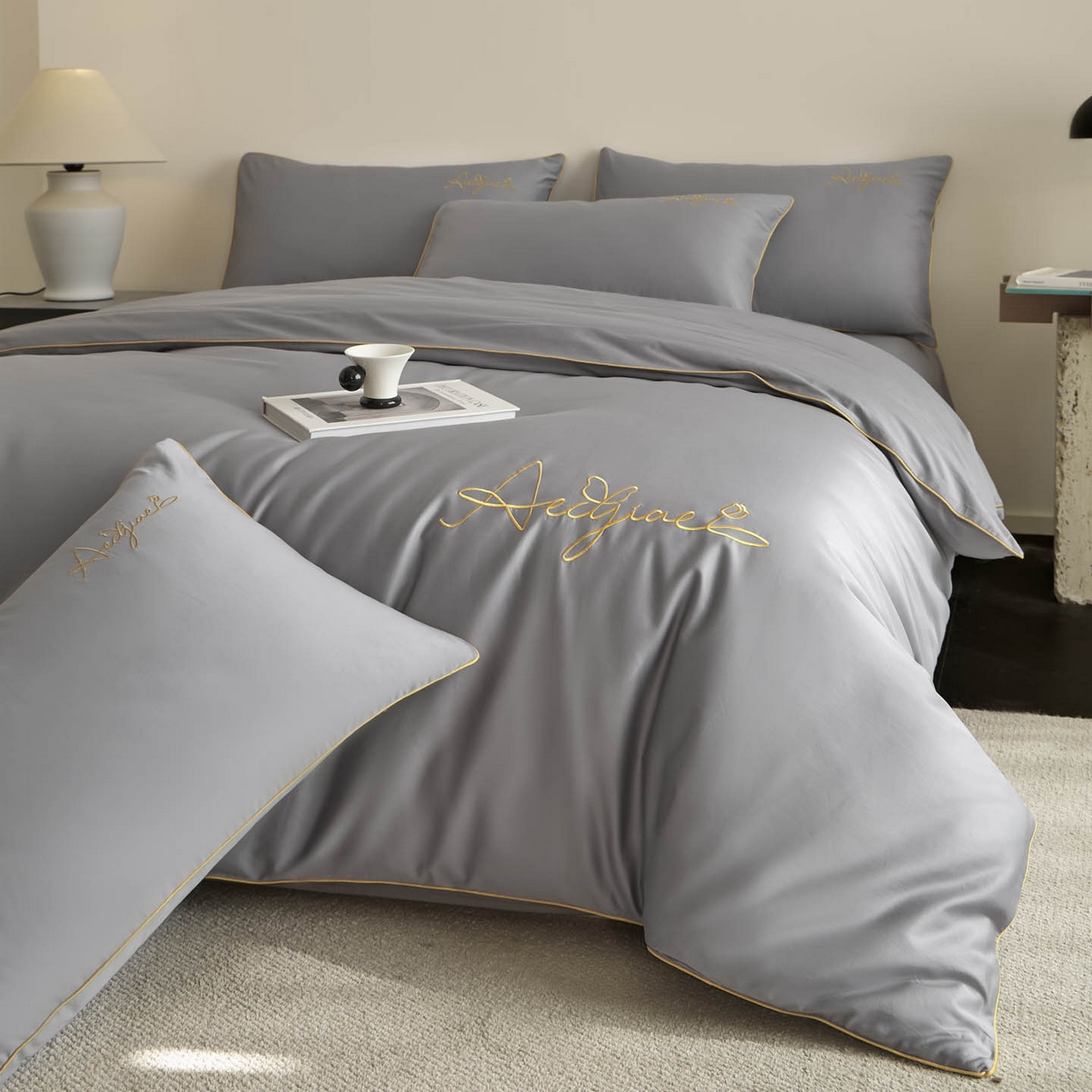 91家纺网 家纺一手货源 找家纺 涵宸家纺 2026新款全棉工艺款简奢刺绣四件套-千叶 千叶-山灰