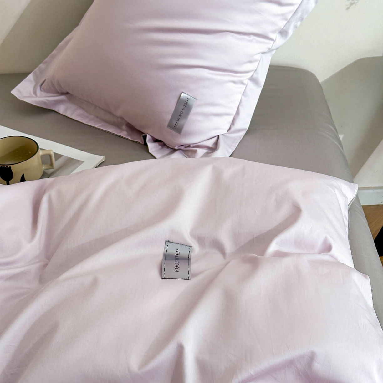 91家纺网 家纺一手货源 找家纺 涵宸家纺 2026新款全棉工艺款简奢织标四件套-彼得 彼得-紫