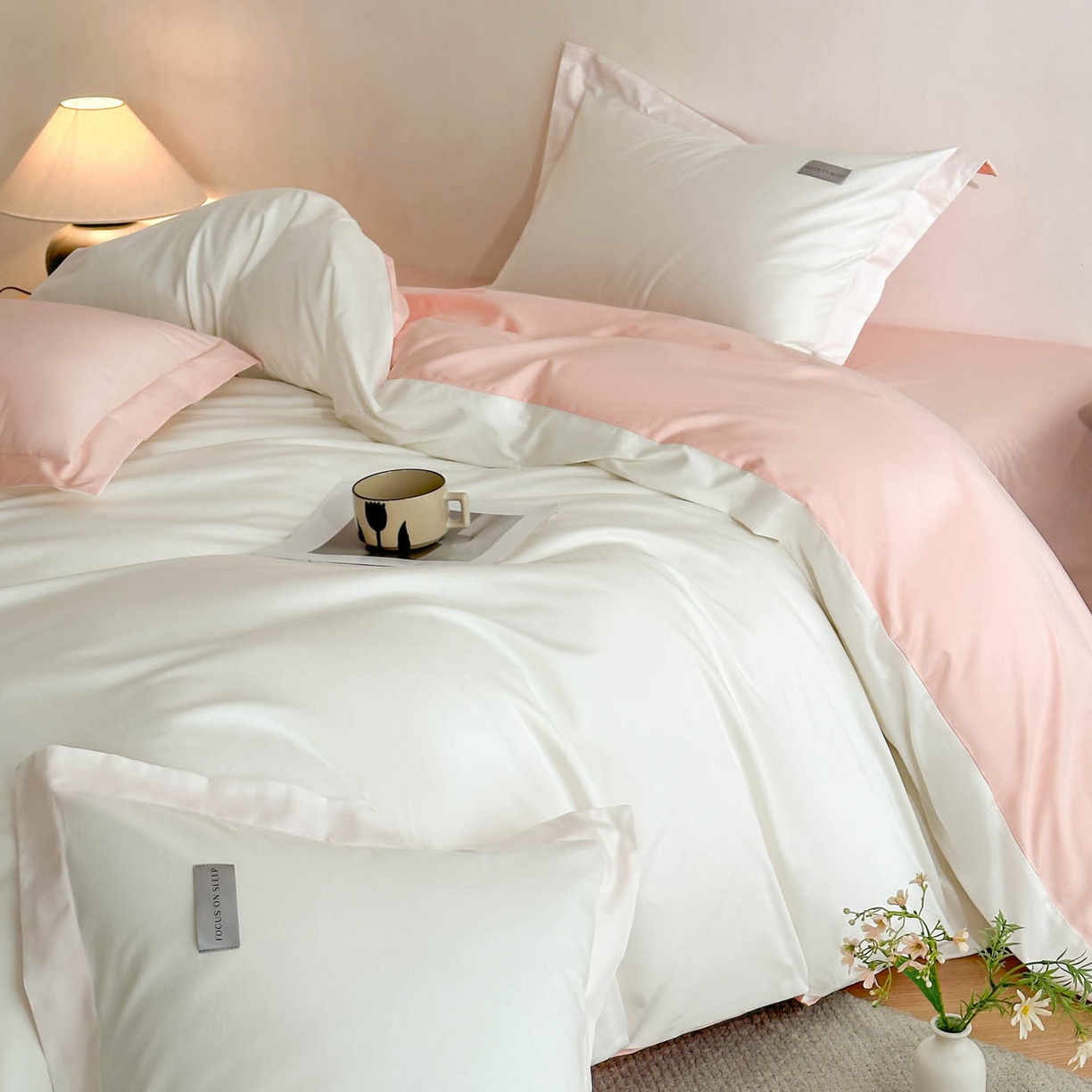 91家纺网 家纺一手货源 找家纺 涵宸家纺 2026新款全棉工艺款简奢织标四件套-彼得 彼得-米浅粉