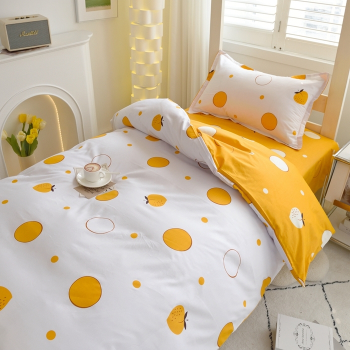 91家纺网 家纺一手货源 找家纺 朵希曼 2026新款印花全棉13372学生三件套系列 圈点生活，白