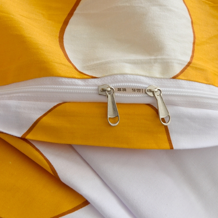 91家纺网 家纺一手货源 找家纺 朵希曼 2026新款印花全棉13372学生三件套系列 圈点生活，白